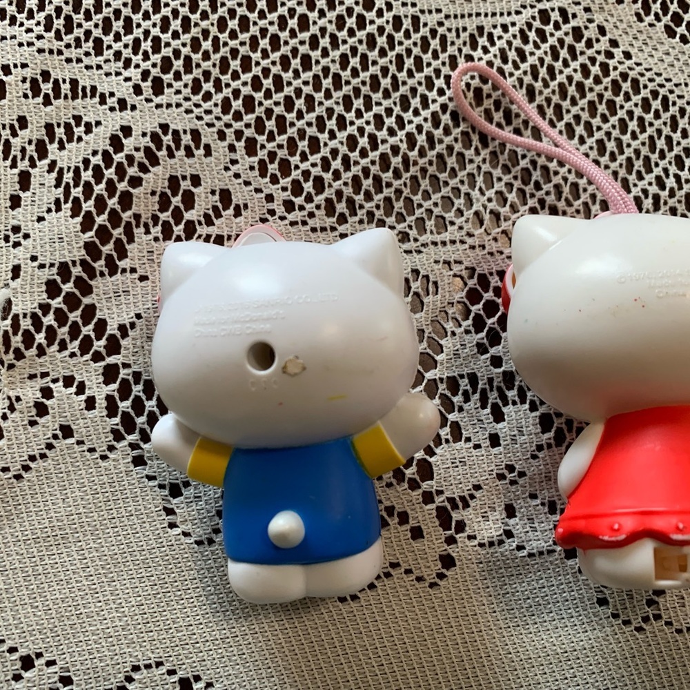 Hello Kitty lot of 2 toys keychain - Picture 2 of 4